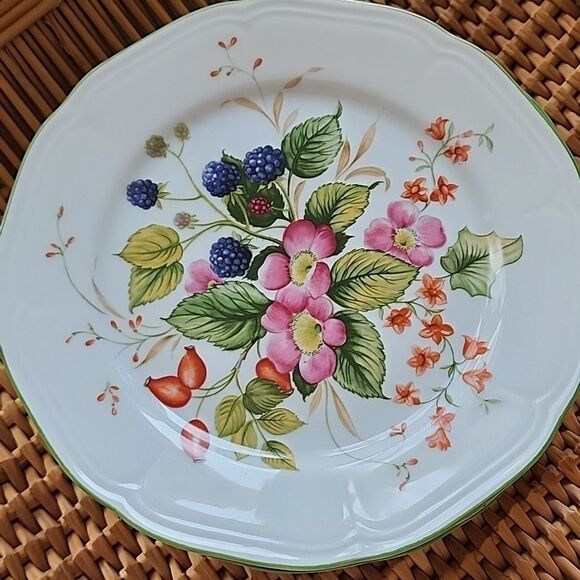 Vintage Set Of 5 Floral & Fruit Salad/Dessert Or Wall Decor Plates - Picture 7 of 10